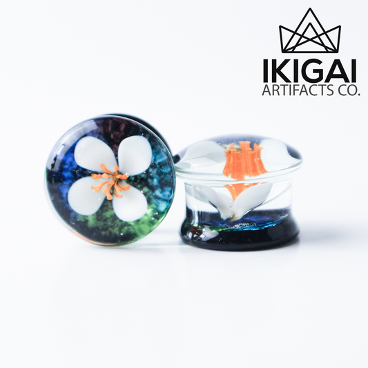 0G (8mm) - Glass Flower Double Flare Plugs