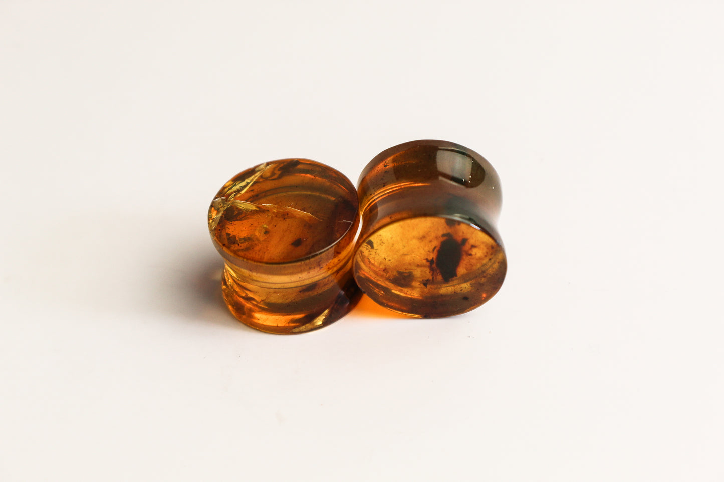 3/4" (19mm) - Chiapas Amber Double Flare Plugs