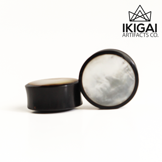 1" (25mm) - Horn & Mother of pearl inlay double flare Plugs