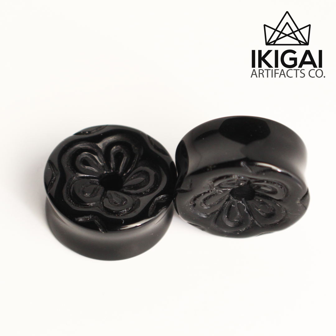 1" (25mm) - Black Obsidian Flower Eyelets